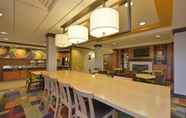 Restaurant 7 Fairfield Inn & Suites by Marriott Williamsport