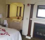 Bedroom 3 Hilton Garden Inn Oxnard/Camarillo