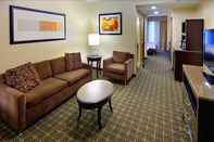 Common Space Hilton Garden Inn Springfield, IL.