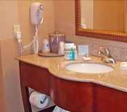 In-room Bathroom 2 Hampton Inn & Suites Phoenix-Surprise