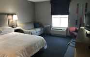 Phòng ngủ 3 Hampton Inn East Windsor