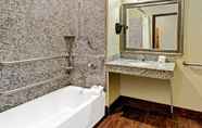 In-room Bathroom 7 Super 8 by Wyndham San Antonio/Alamodome Area