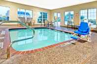 Swimming Pool Super 8 by Wyndham San Antonio/Alamodome Area