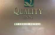 ล็อบบี้ 7 Quality Inn