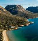 VIEW_ATTRACTIONS Freycinet Lodge