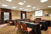 Functional Hall Hampton Inn Wichita Falls Sikes Senter Mall