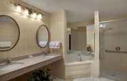 In-room Bathroom 7 Residence Inn by Marriott Saratoga Springs