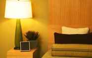 Lobi 7 DeSalis Hotel London Stansted