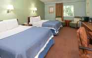 Bedroom 6 Days Inn by Wyndham Portage