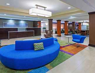 Lobby 2 Fairfield Inn & Suites by Marriott Rogers