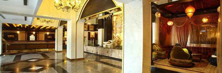 Lobby Arabian Courtyard Hotel & Spa