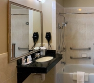 In-room Bathroom 2 Comfort Suites Texas Ave.