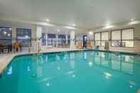 Swimming Pool Courtyard by Marriott Chico