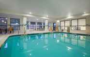 Swimming Pool 6 Courtyard by Marriott Chico