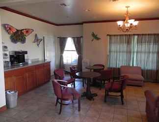 Lobi 2 Boca Chica Inn & Suites Brownsville