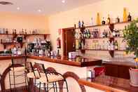 Bar, Kafe dan Lounge Hotel Almazara