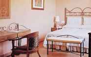 Phòng ngủ 7 Hotel Almazara