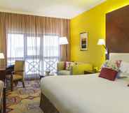 Bedroom 7 Coral Dubai Deira Hotel