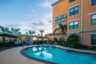 Swimming Pool Residence Inn by Marriott Laredo Del Mar