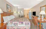 Bedroom 6 Days Inn by Wyndham Ridgefield