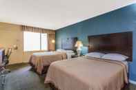 Bedroom Travelodge by Wyndham Virginia Beach