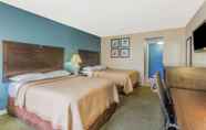 Bedroom 3 Travelodge by Wyndham Virginia Beach