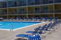 Swimming Pool Comfort Inn Hyannis - Cape Cod