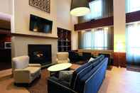 Lobby Hampton Inn & Suites by Hilton Laval