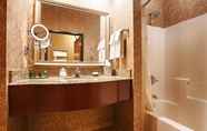 Bilik Mandi dalam Bilik 3 Best Western Premier Bridgewood Resort Hotel