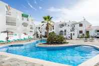 Swimming Pool Hotel Blue Sea Callao Garden