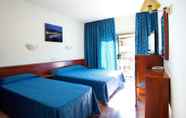 Kamar Tidur 3 Hotel Acacias Suites & Spa