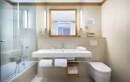 In-room Bathroom 6 Dubrovnik President Valamar Collection Hotel