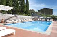 Swimming Pool Grand Hotel San Pietro