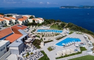 Nearby View and Attractions 2 Valamar Argosy Hotel