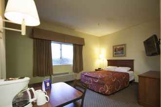 Bedroom 4 InTown Suites Extended Stay Newport News VA - I-64