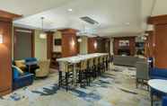 Quầy bar, cafe và phòng lounge 6 Residence Inn by Marriott St Louis Downtown