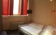 Kamar Tidur 5 All In Hostel / Hotel Berlin