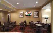 ร้านอาหาร 7 Microtel Inn & Suites by Wyndham Aransas Pass/Corpus Christi