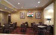 Restoran 7 Microtel Inn & Suites by Wyndham Aransas Pass/Corpus Christi