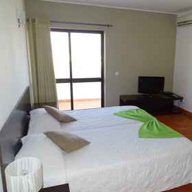 Featured Image 1 Via Don'Ana Apartamentos, Khách sạn Tượng Henry Nhà hàng hải