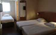 Bedroom 5 Comfort Hotel Amiens Nord