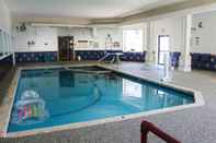 Swimming Pool Admiralty Inn & Suites