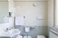 Toilet Kamar B&B Hotel Pescara