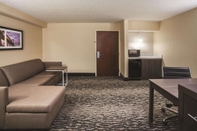 Ruang Umum La Quinta Inn & Suites by Wyndham Newark - Elkton