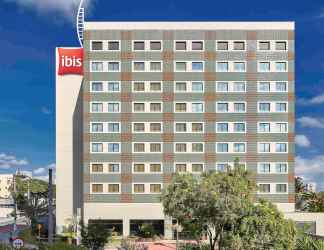 Exterior 2 ibis Taubate