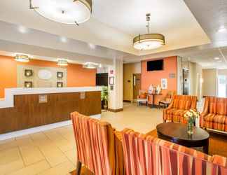 Lobi 2 Comfort Suites