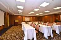 Functional Hall Hampton Inn & Suites Carson City