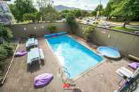 Swimming Pool Base Rotorua - Hostel