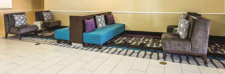 Lobby La Quinta Inn & Suites by Wyndham Deming