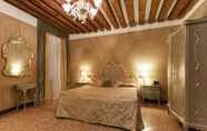 Kamar Tidur 3 Hotel Al Ponte Mocenigo